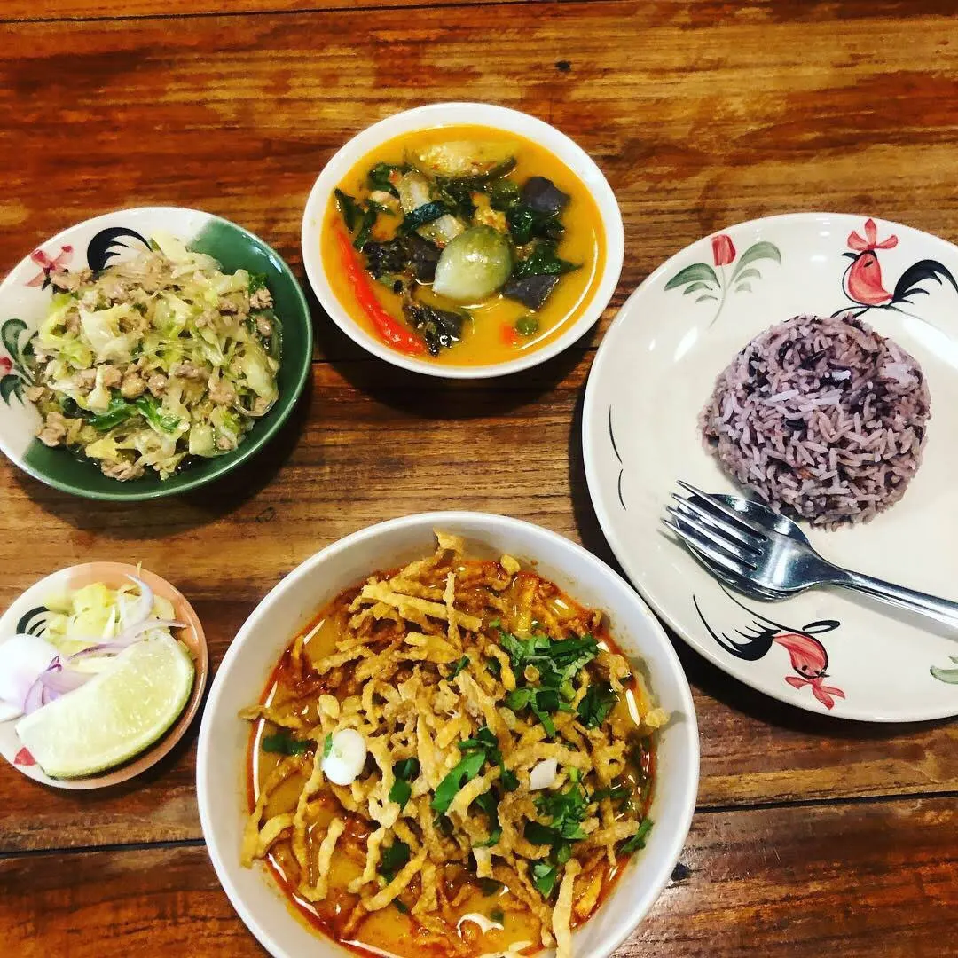 エカマイの激ウマ北タイ料理 【 Hom Duan】