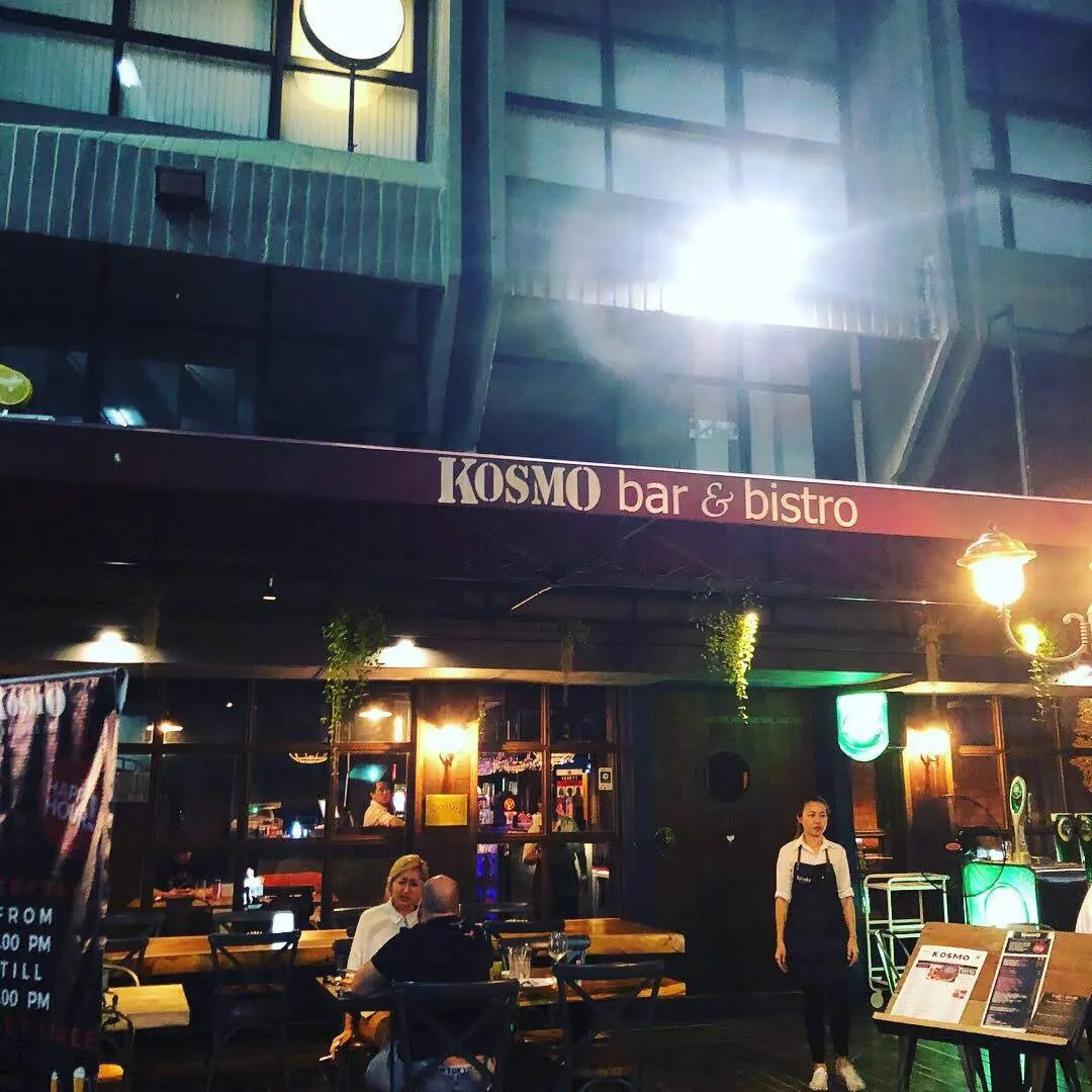 【プラカノンでピザならKOSMO!】