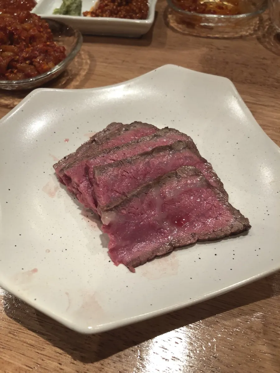 【バンコクに肉山、上陸】