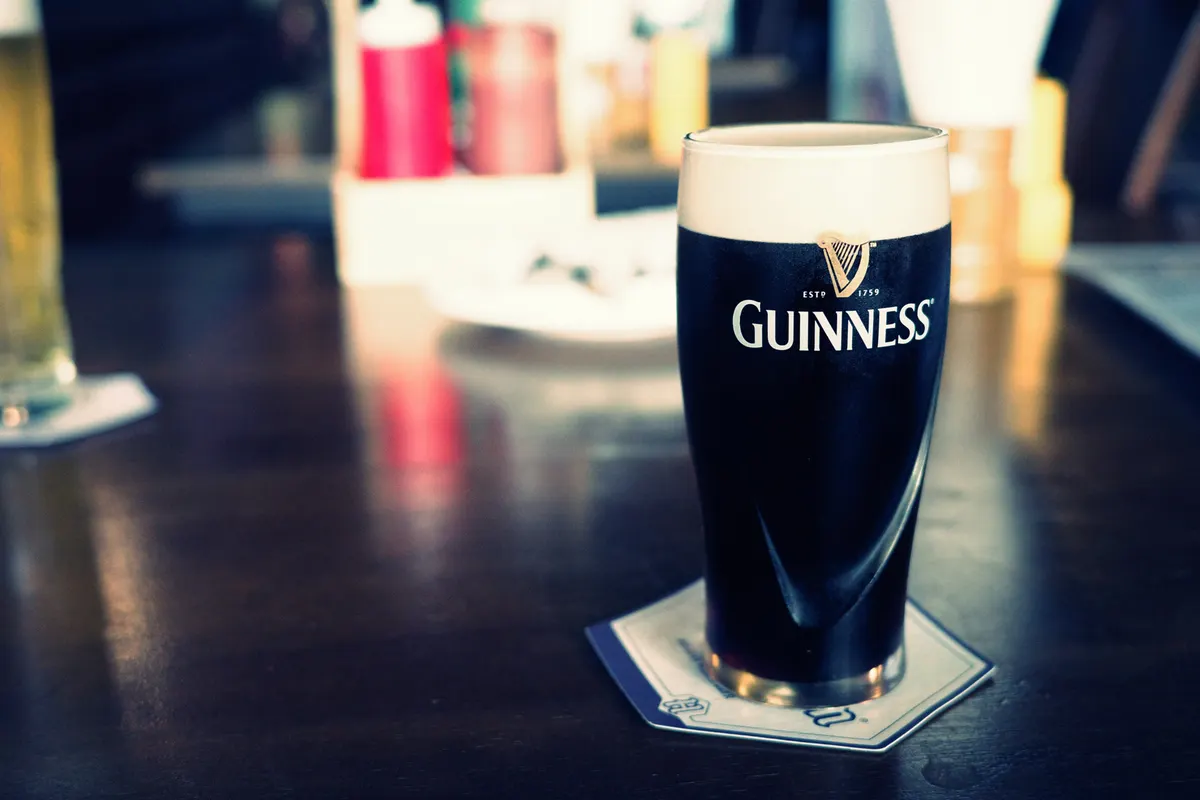 フジスーパー1号店の近く『O'Shea's Irish Pub』