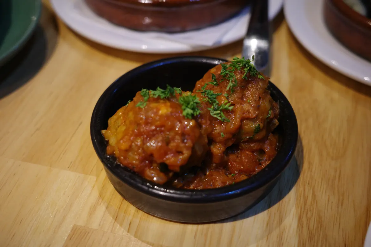 プラカノンに日系スペイン料理「JAPOLOCO SPANISH TAPAS BAR」