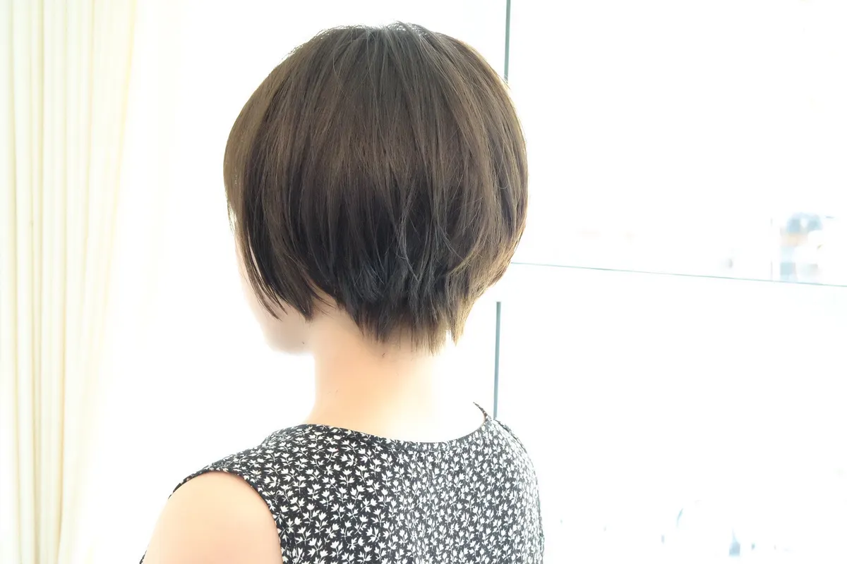 【旬なショートと透けるcolor】